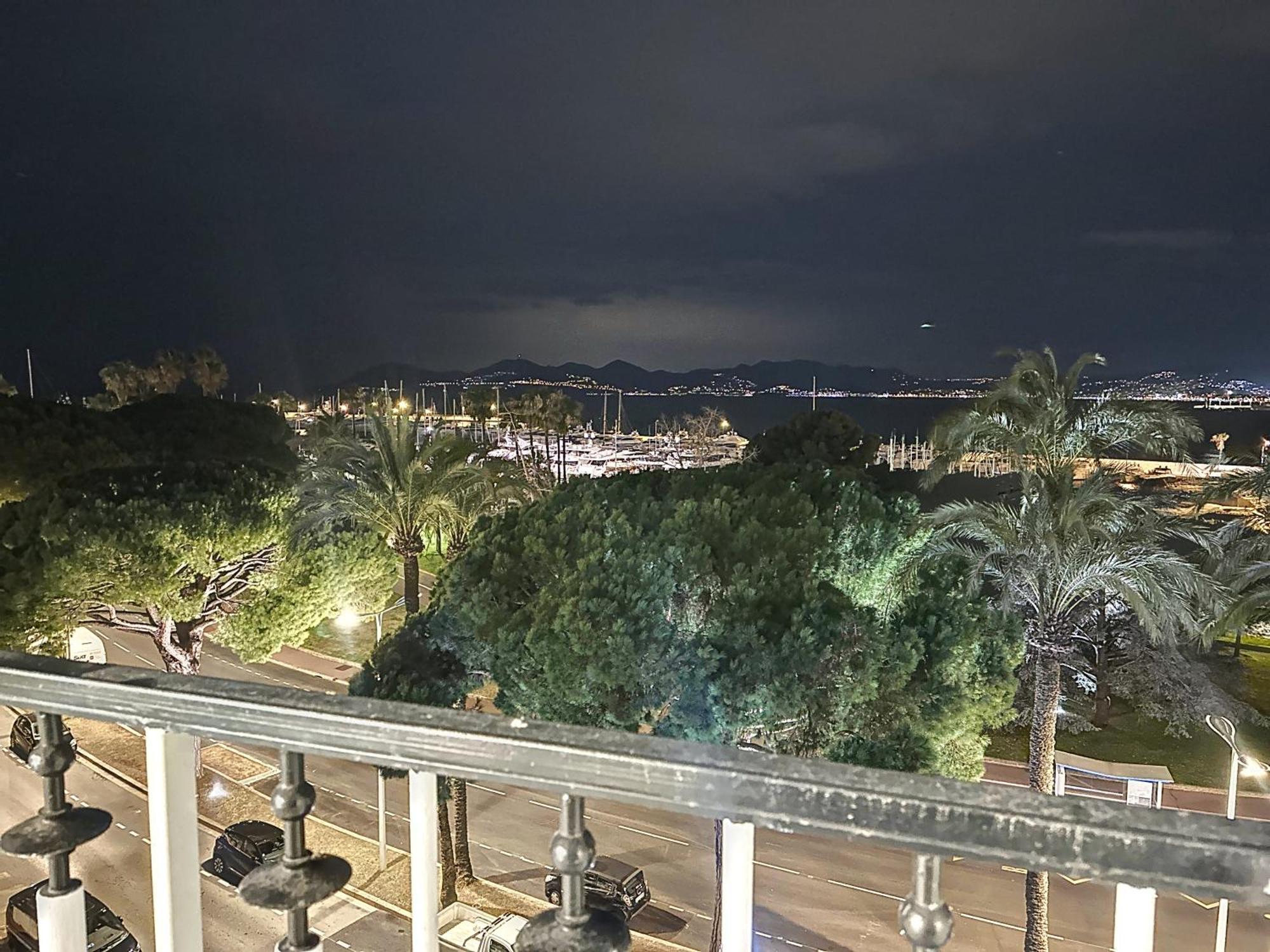39m2 Croisette, Terrasse, Vue Mer, Garage